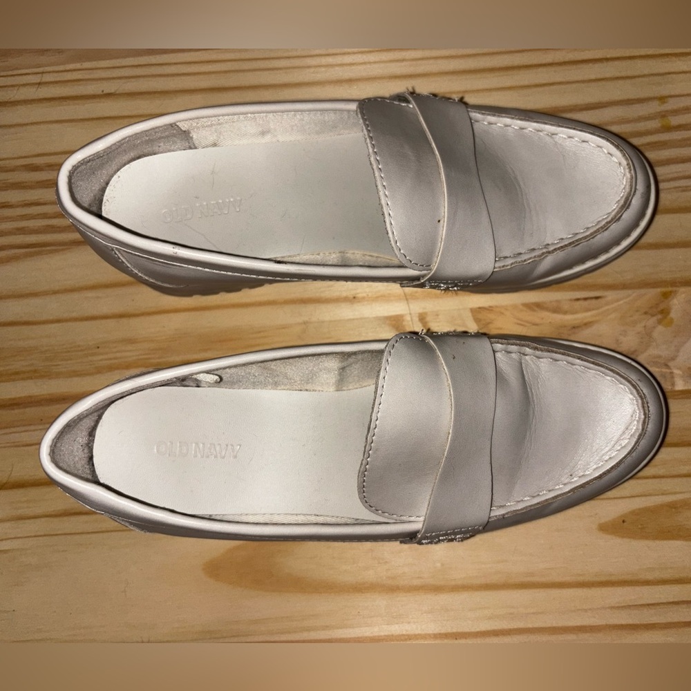 Old Navy Cream Loafers
